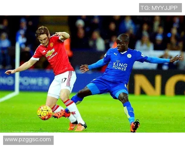 壮汉足球明星的魅力与实力并存的运动传奇之路